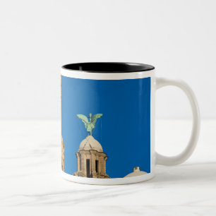 Liver Building, Liverpool, Merseyside, England Zweifarbige Tasse