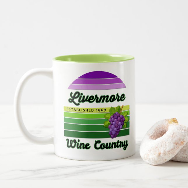 Livermore Wine Country Purple Green Stripes Grapes Zweifarbige Tasse (Mit Donut)