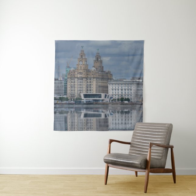 Liverpool Skyline Reflektion Wandteppich (Beispiel)