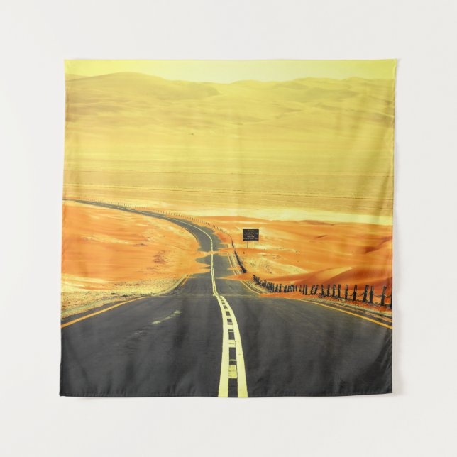 Liwa Oasis Asphalt Road, Dunes. Wandteppich (Vorderseite)