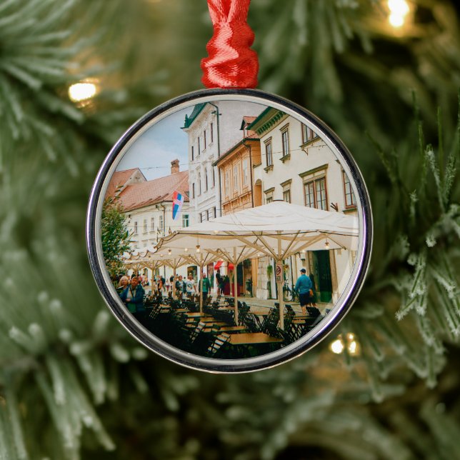 Ljubljana Cityscape Ornament Aus Metall (Baum)