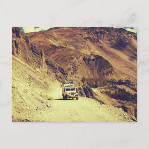 Lkw-Erkundung der Arid-Berge Postkarte
