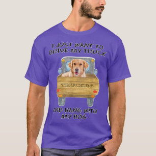 LKW-fahrender Hund Golden Retriever T-Shirt