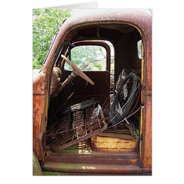 LKW gefüllt mit Junk und Vermisst eine Tür (Vorne)