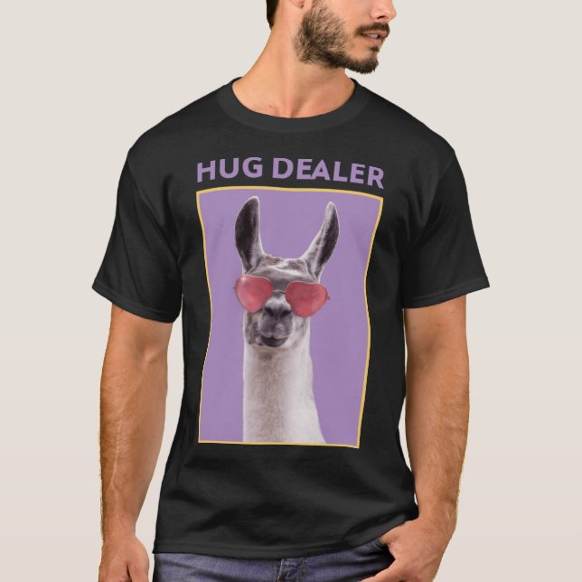 Llama Hug Dealer Spaß Pun Adult Graphic T-Shirt (Vorderseite)