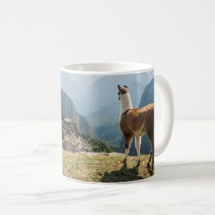 Llama mit Blick auf Ruinen   Machu Picchu, Peru Kaffeetasse