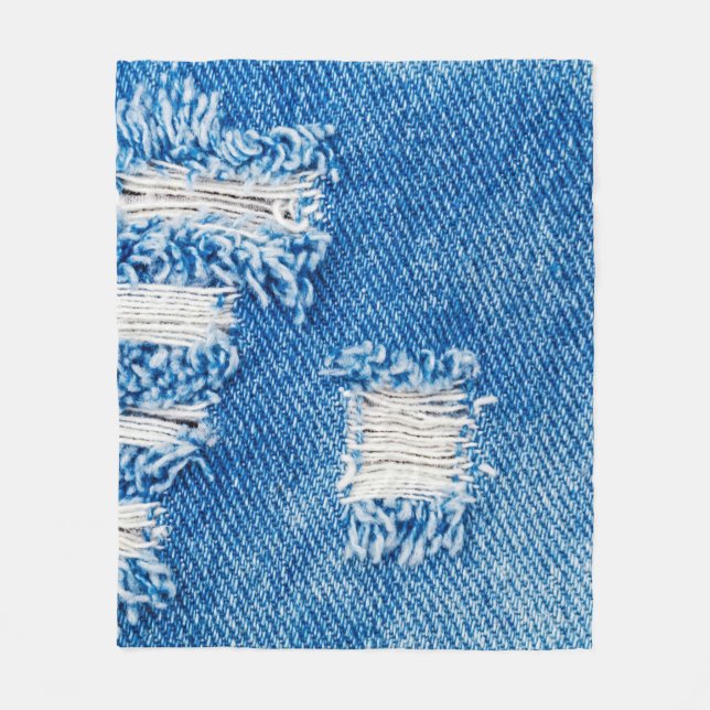 Loch auf Denim Jeans. Ripped Destroyed Torn Blue j Fleecedecke (Vorderseite)