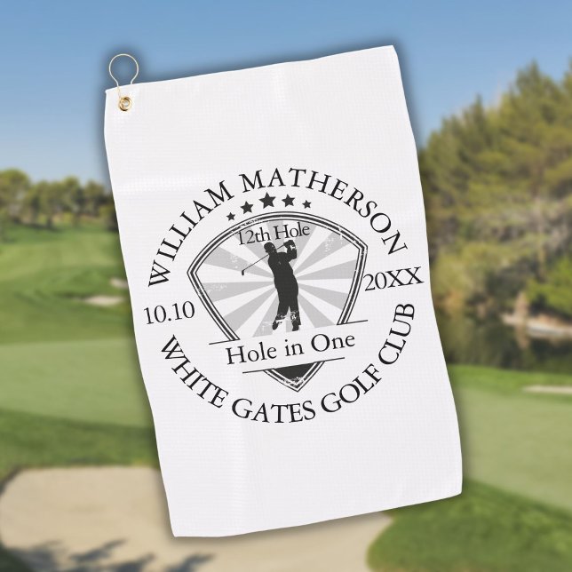Loch in einem klassischen Personalisierten Schwarz Golfhandtuch (Hole in One Classic Personalized Black and White Golf Towel)