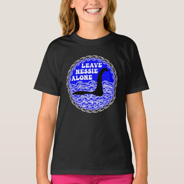 LOCH NESS MONSTER Verlass Nessie Alone T-Shirt (Vorderseite)