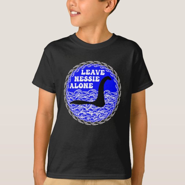 LOCH NESS MONSTER Verlass Nessie Alone T-Shirt (Vorderseite)
