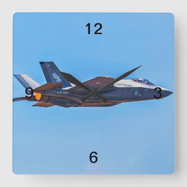 Lockheed Martin F-35A Lightning II Wall Clock Quadratische Wanduhr (Vorderseite)