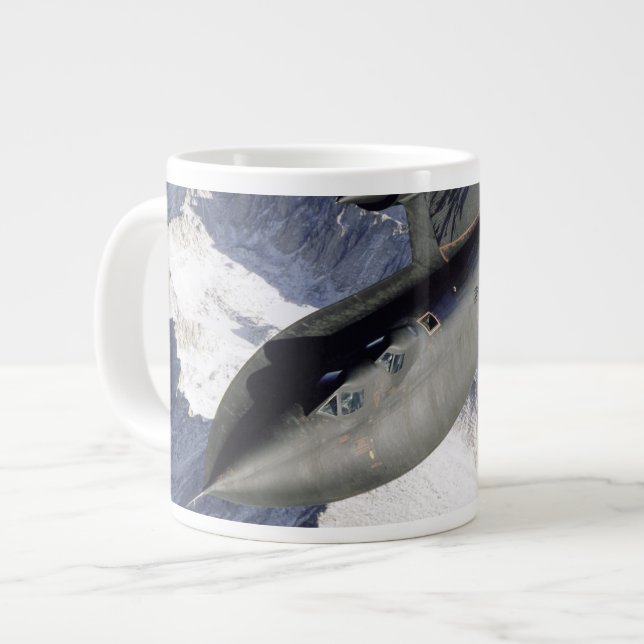 Lockheed SR-71B Blackbird Jumbo-Tasse (Vorderseite Links)