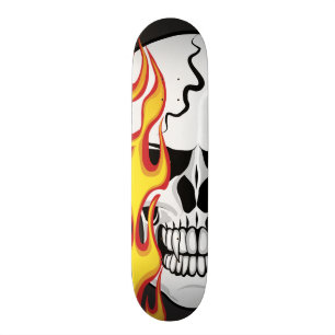 Lodernder Schädel Skateboard