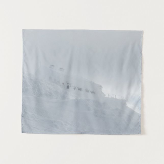 Lodge Draga Karolina auf dem großen Berg Snežnik S Wandteppich (Vorderseite (Horizontal))