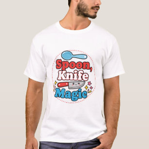Löffel, Messer, Magie – Cute Chef Life Design T-Shirt