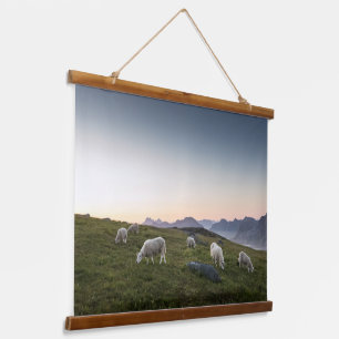 Lofoten Sheep Wandteppich Mit Holzrahmen
