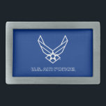 Logo der US Air Force - Blue Rechteckige Gürtelschnalle<br><div class="desc">Dieses Design zeigt das offizielle U.S. Air Force Logo auf einem auffallend blauen Hintergrund. Stolz,  Hingabe und Service symbolisieren,  ist es eine zeitlose und patriotische Hommage an die United Staaten Air Force und ihre lange Tradition der Exzellenz.</div>