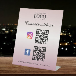 Logo Facebook Instagramm für die rosa Social Media Sockelschild