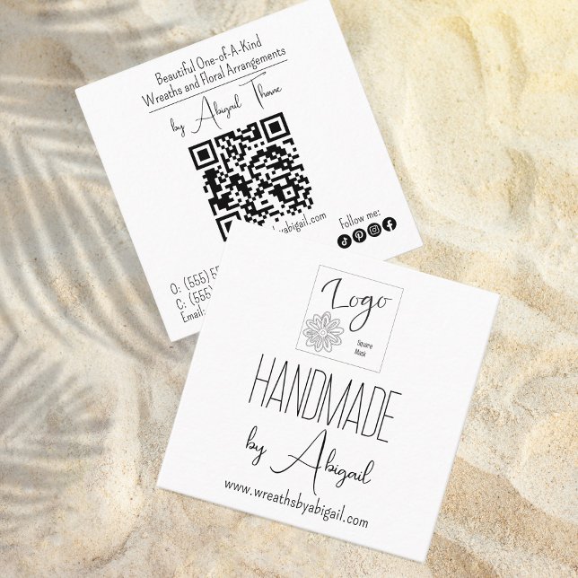 Logo Minimalistisch Handgefertigte, handgefertigte Quadratische Visitenkarte (Black | White Square Logo Minimalist Handmade and Handcrafted QR Code Business Card )