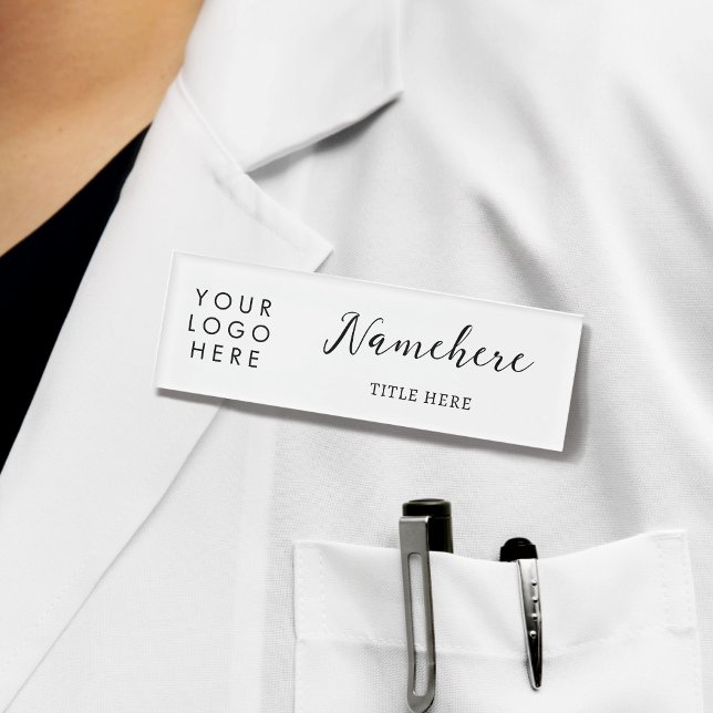 Logo Moderne Kalligrafie Elegante White Magnet Tit Namenschild (Von Creator hochgeladen)