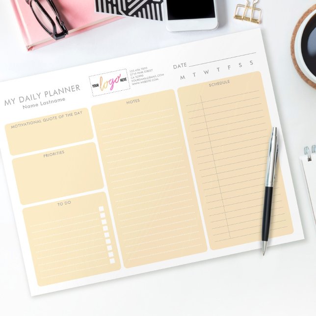 Logo-Pastel Orange Moderner, unmoderner Tagesplane Notizblock (Von Creator hochgeladen)