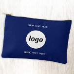 Logo-Text Werbeaktion Branding Navy Blue Zubehörtasche<br><div class="desc">Fügen Sie diesem Design Ihr eigenes Logo hinzu. Minimalistisch und beruflich. Ändern oder entfernen Sie den oberen und unteren Text, fügen Sie Ihren Namen, Firmenlogo, Telefonnummer oder Website. Ideal für ein Werbeprodukt für Ihre Mitarbeiter, Mitarbeiter, Kunden und Kunden. Ideal für Messe-, Reise-, Firmen- oder Sportveranstaltungen und Geschenke. Weitere Versionen finden...</div>