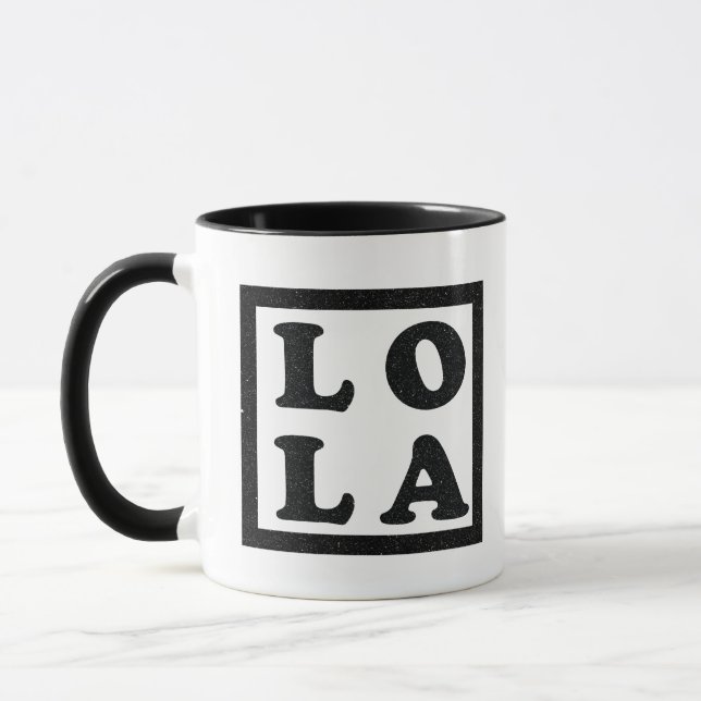 Lola Tasse (Links)