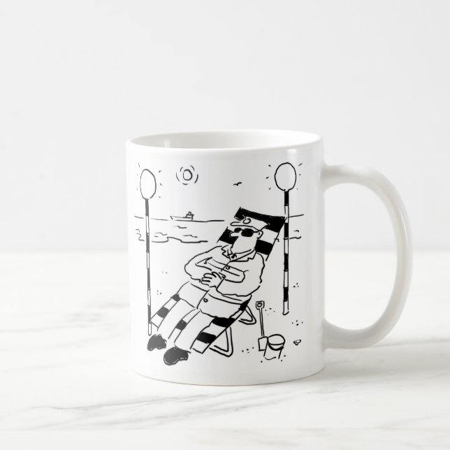 Lollipop Man Sunbaden in einer surrealen Illustrat Kaffeetasse (Rechts)