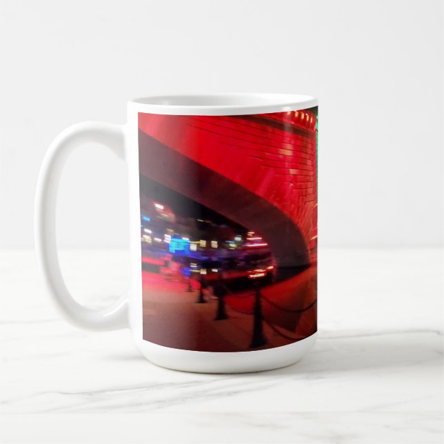 London Bridge in Christmas Colors Kaffeetasse (Links)