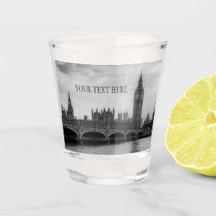 London England Vereinigtes Königreich Parlament UK Schnapsglas