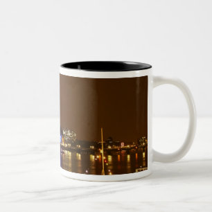 London Eye, Themse und Lichter von Zweifarbige Tasse