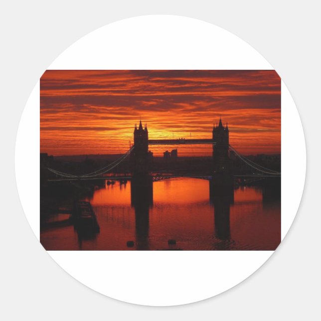 Londons Tower Bridge bei Daybreak Runder Aufkleber (Vorderseite)
