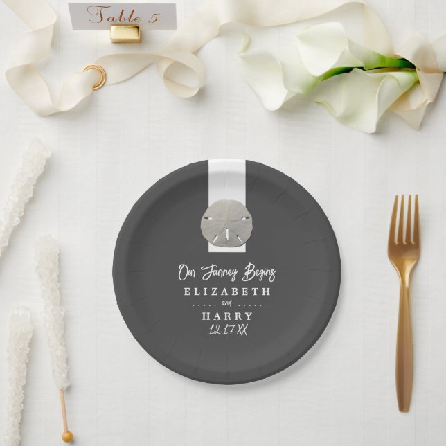 Lone Sand Dollar - Charcoal Gray - Beach Wedding Pappteller (Hochzeit)