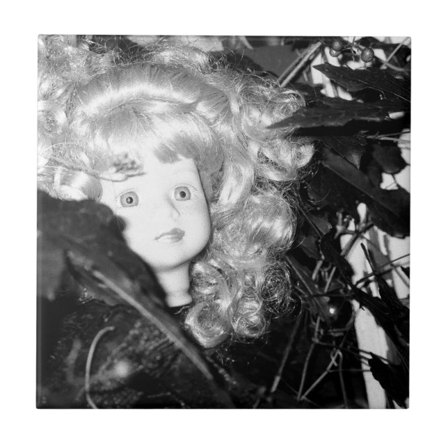 Lonely Doll Head Fliese (Vorderseite)