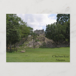 Lonely Ruin in Chichen Itza Postkarte