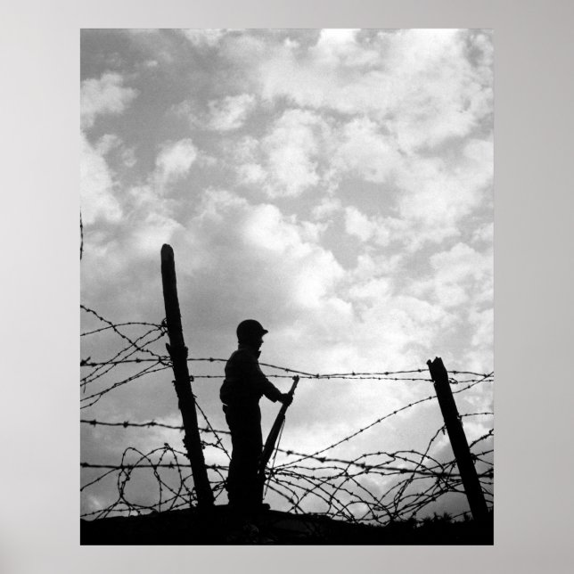 Lonely Soldier Poster (Vorne)