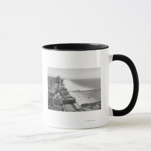 Long Beach, California Coastline and Beach Tasse