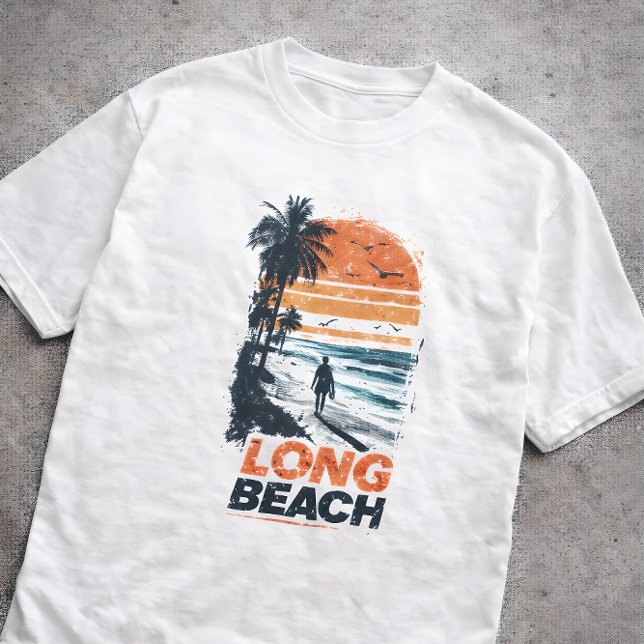 Long Beach California Retro Sunset Palm Tree Beach T-Shirt (Von Creator hochgeladen)