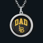 Long Beach Staat Vater Versilberte Kette<br><div class="desc">Karo diese California Staat University Long Beach Designs! Zeigen Sie Ihren California Staatsstolz mit diesen neuen Universitätsprodukten. Diese Geschenke machen die perfekte Geschenke für den Long Beach Student, Alumni, Familie, Freund oder Fan in Ihrem Leben. Alle diese Zazzle-Produkte sind mit Ihrem Namen, Klassenzimmer oder Club individuell einstellbar. Los Long Beach!...</div>