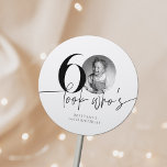 Look Who is 60 Funny Foto Simple 60 th Birthday Runder Aufkleber<br><div class="desc">Look Who's 60 Funny Foto Simple 60 th Birthday Classic Round Sticker</div>