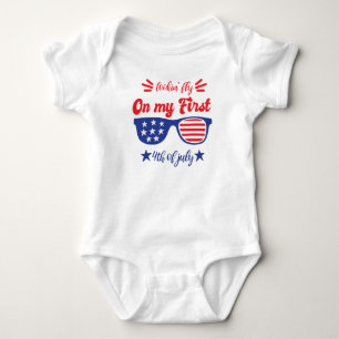 Lookin Fly auf meinem ersten Amerikanische Unabhä Baby Strampler