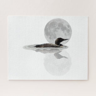 Loon Swims im Mondlicht Jigsaw Puzzle