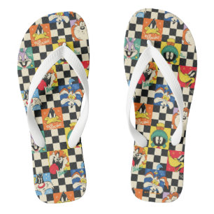 LOONEY TUNES™-Charaktere auf Schwarz-Weiß-Schachbr Flip Flops