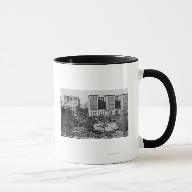 Los Angeles, CA Perishing Square und Biltmore Tasse (Rechts)