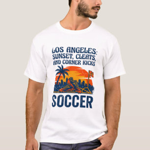 Los Angeles Fußball-Sonnenuntergangs-Stollenschuhe T-Shirt