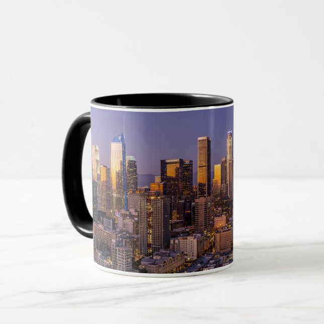 Los Angeles Skyline in der Abenddämmerung, Kaffee  Tasse (Vorderseite Links)