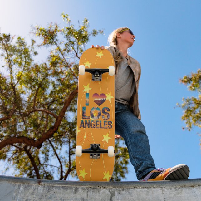 Los Angeles Skyline Sunset & Hollywood Typografie Skateboard (Außen 1)