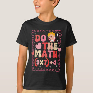 Lösen Sie die mathematische Gleichung Valentinstag T-Shirt