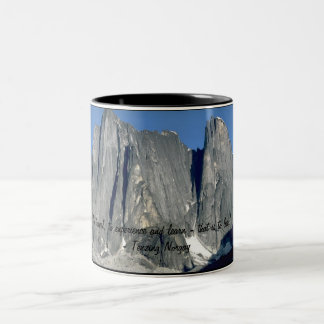 Lotos-Blumenturm 2 Zweifarbige Tasse