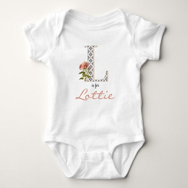 Lottie Name Reveal Blumenbrief L Girl Whimsical Baby Strampler (Vorderseite)